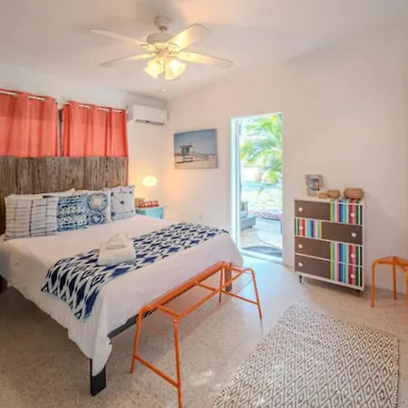 Beachside Bliss 1 Miles To The Beach With Heated Pool